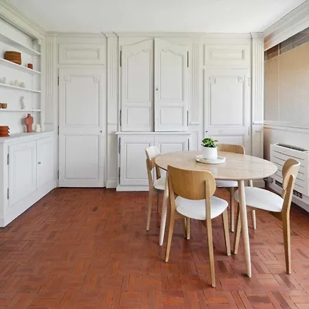 2br 4p - Balcony & 5min To شقة