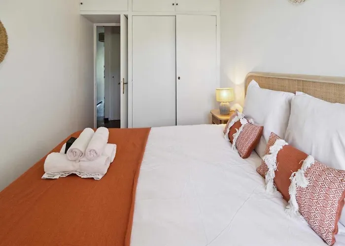 2br 4p - Balcony & 5min To * Saint-Tropez