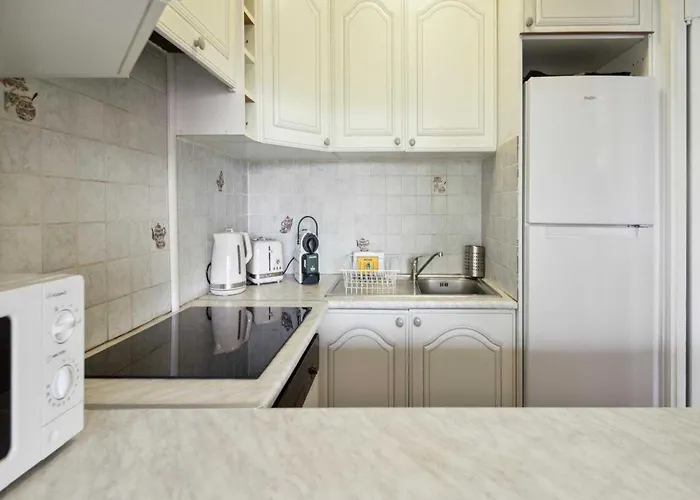 2br 4p - Balcony & 5min To Saint-Tropez