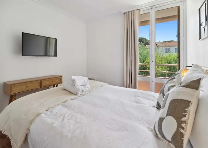 Apartment 2br 4p - Balcony & 5min To